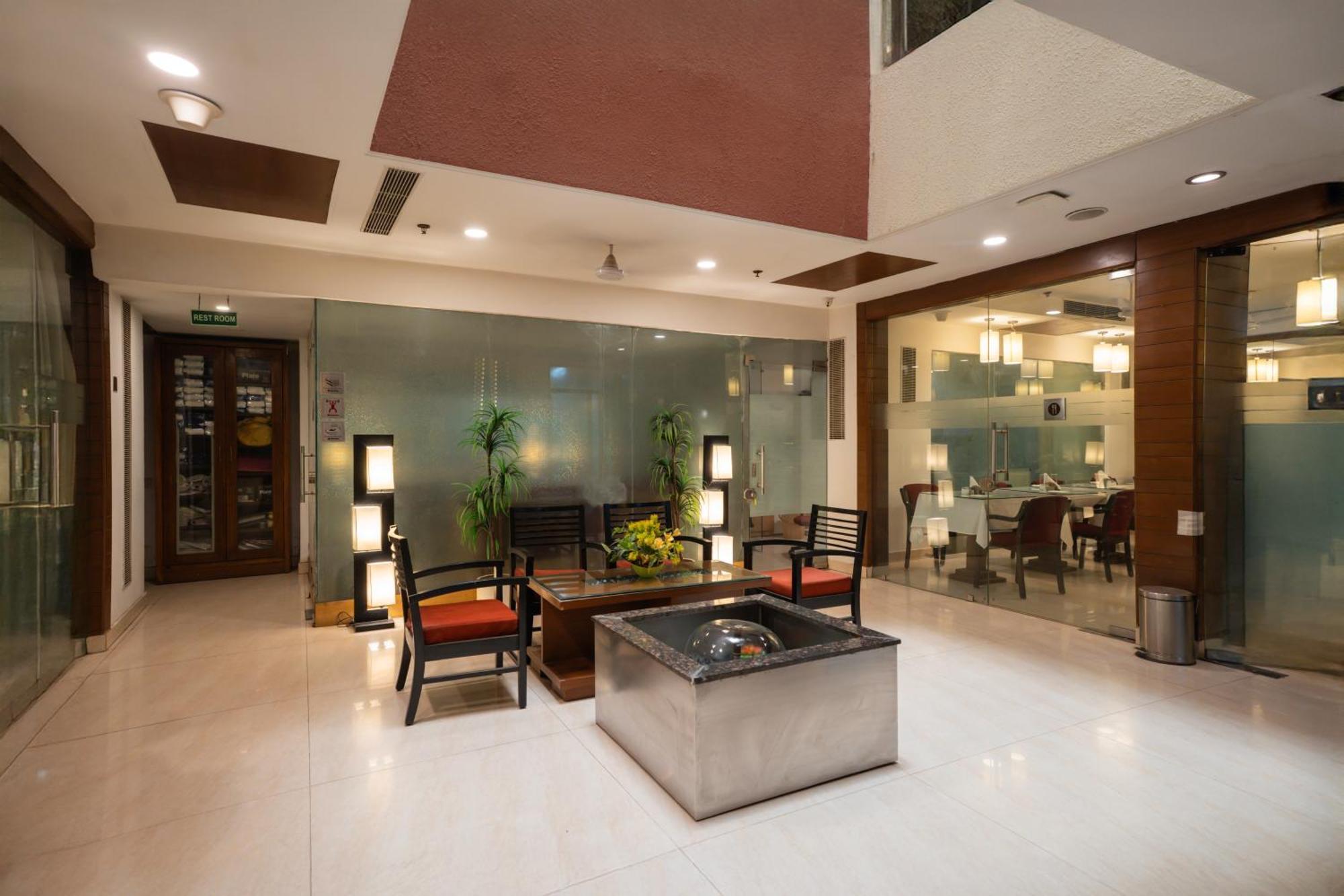 Ahuja Residency Cyber City II Gurgaon Eksteriør billede